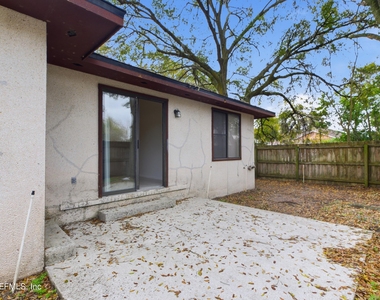 3544 Villa Place - Photo Thumbnail 10