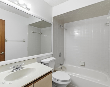 3544 Villa Place - Photo Thumbnail 9