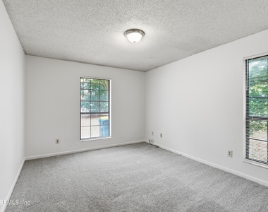 3544 Villa Place - Photo Thumbnail 8