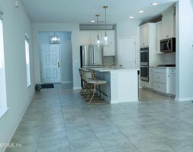 132 Starnberg Court - Photo Thumbnail 6