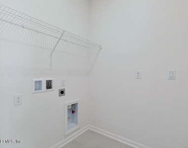 368 Woods Lane - Photo Thumbnail 25