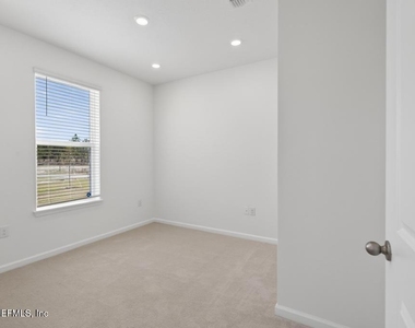 368 Woods Lane - Photo Thumbnail 18