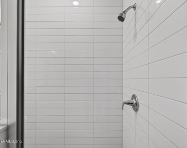 368 Woods Lane - Photo Thumbnail 14