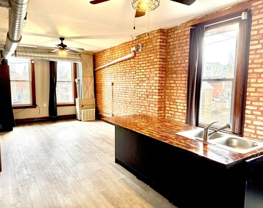 2141 S Marshall Boulevard - Photo Thumbnail 1