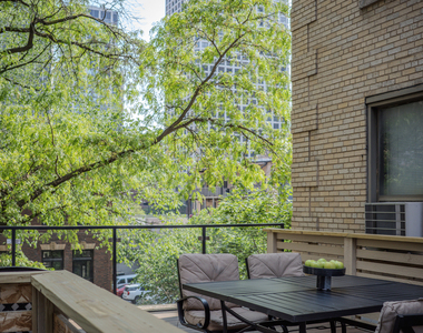 22 E Elm Street - Photo Thumbnail 24