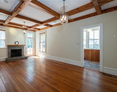 765 Woodland Avenue Se - Photo Thumbnail 46
