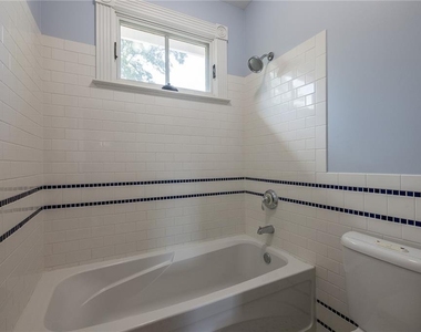 765 Woodland Avenue Se - Photo Thumbnail 60