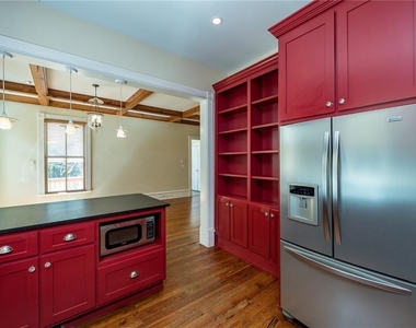 765 Woodland Avenue Se - Photo Thumbnail 20