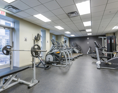 700 N Larrabee Street - Photo Thumbnail 7