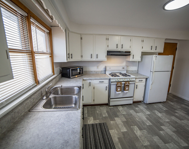 2336 122nd Street - Photo Thumbnail 2