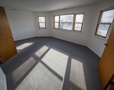 2336 122nd Street - Photo Thumbnail 8