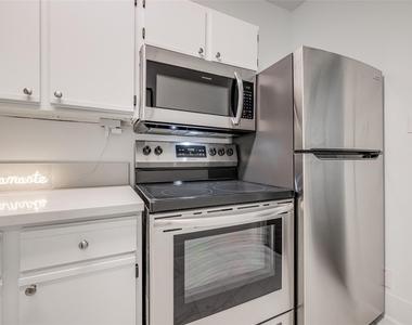 605 Bomar Street - Photo Thumbnail 16