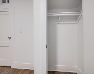 605 Bomar Street - Photo Thumbnail 20