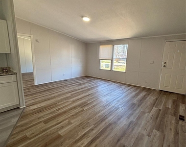 16509 Brittany Way - Photo Thumbnail 2
