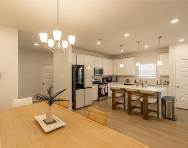 32422 Clouser Crawdad Court - Photo Thumbnail 11