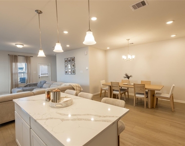 32422 Clouser Crawdad Court - Photo Thumbnail 9
