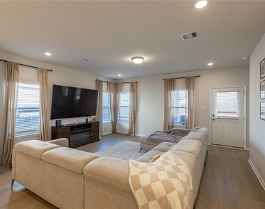 32422 Clouser Crawdad Court - Photo Thumbnail 14