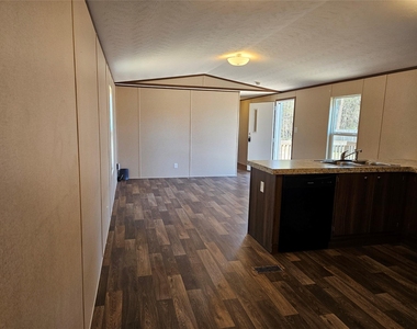 16299 Crockett Martin Estates Drive - Photo Thumbnail 9