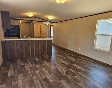 16299 Crockett Martin Estates Drive - Photo Thumbnail 4