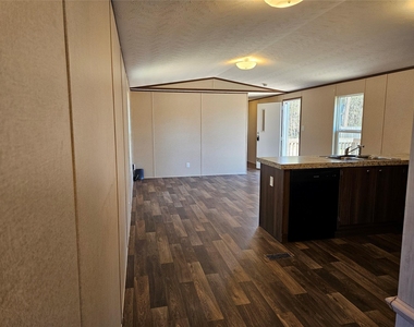 16299 Crockett Martin Estates Drive - Photo Thumbnail 12
