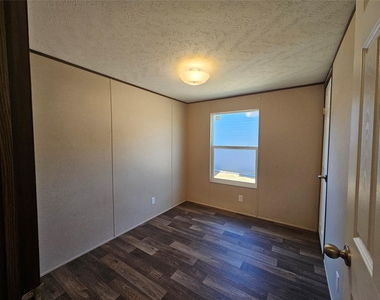 16299 Crockett Martin Estates Drive - Photo Thumbnail 19