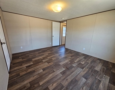 16299 Crockett Martin Estates Drive - Photo Thumbnail 15