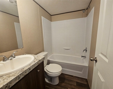16299 Crockett Martin Estates Drive - Photo Thumbnail 24