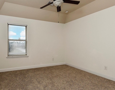 27 Tioga Place - Photo Thumbnail 25