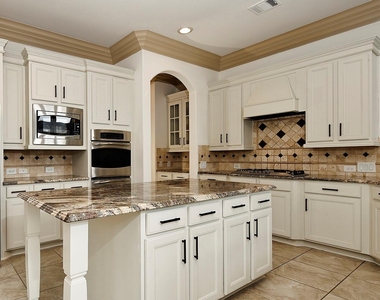 27 Tioga Place - Photo Thumbnail 14