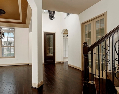 27 Tioga Place - Photo Thumbnail 5