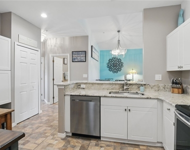 15430 Bellamar Circle - Photo Thumbnail 4