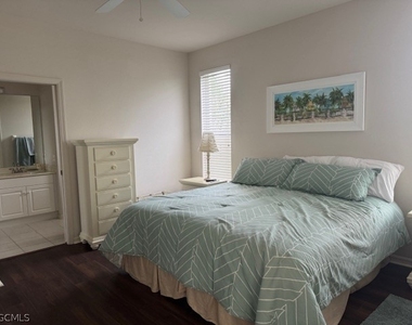 17020 Willowcrest Way - Photo Thumbnail 13