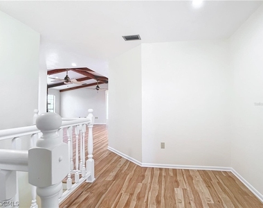 24313 Pirate Harbor Boulevard - Photo Thumbnail 8