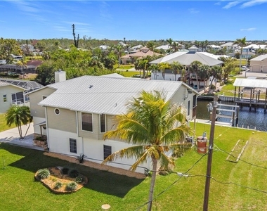 24313 Pirate Harbor Boulevard - Photo Thumbnail 2