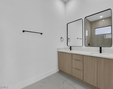 1839 Lockhaven Court - Photo Thumbnail 11