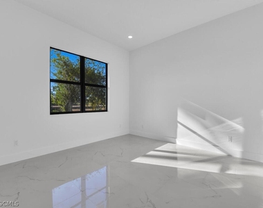 1839 Lockhaven Court - Photo Thumbnail 9