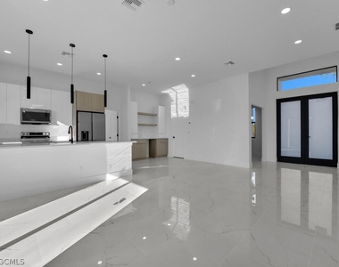 1839 Lockhaven Court - Photo Thumbnail 2