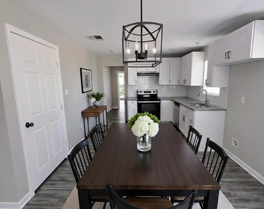 3700 4th Street - Photo Thumbnail 9