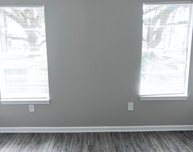 3700 4th Street - Photo Thumbnail 16