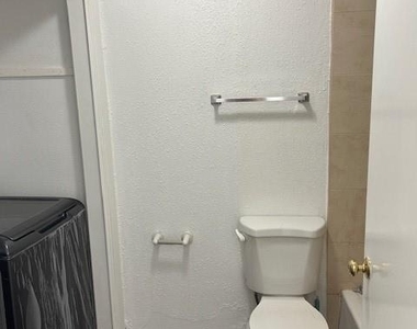 10555 Turtlewood Court - Photo Thumbnail 17
