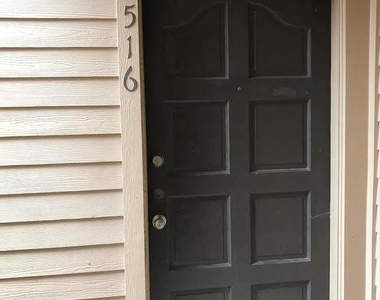 10555 Turtlewood Court - Photo Thumbnail 2