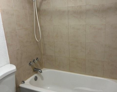 10555 Turtlewood Court - Photo Thumbnail 16