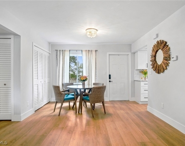 1275 7th Avenue N - Photo Thumbnail 6