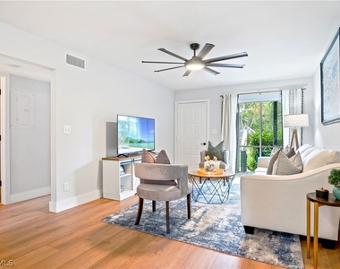 1275 7th Avenue N - Photo Thumbnail 12