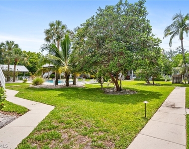 1275 7th Avenue N - Photo Thumbnail 29