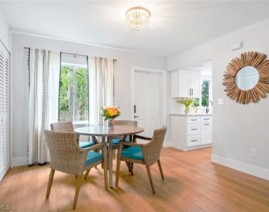 1275 7th Avenue N - Photo Thumbnail 7