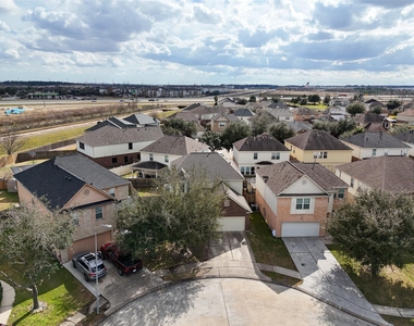 14822 Juniper Dale Court - Photo Thumbnail 32