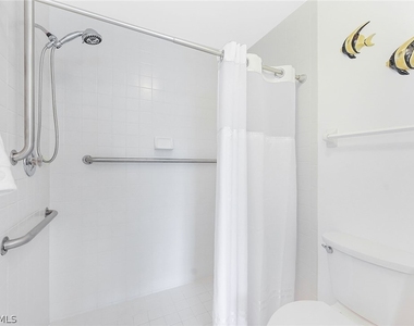 651 Wiggins Lake Drive - Photo Thumbnail 11