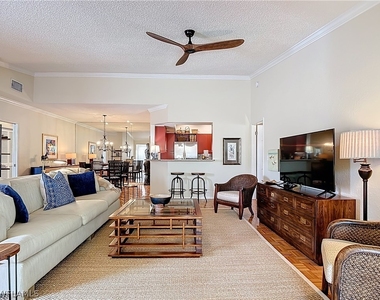 106 Siena Way - Photo Thumbnail 10