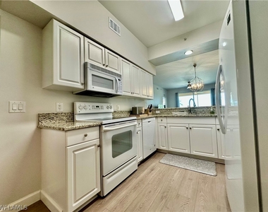 2720 Cypress Trace Circle - Photo Thumbnail 18